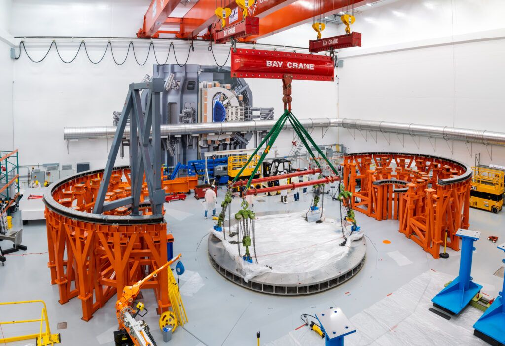 Cryostat base arrives in Tokamak Hall, installed in its final location.